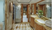 Motor yacht ORAMA -  Master Bath